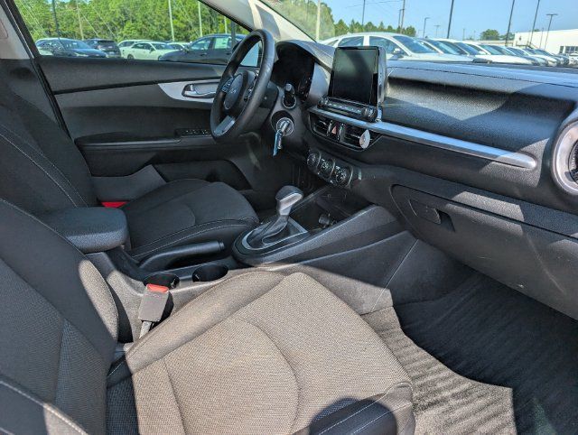 Used 2023 Kia Forte LXS FWD image 30