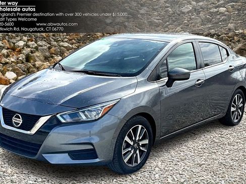 Used 2021 Nissan Versa SV image 1