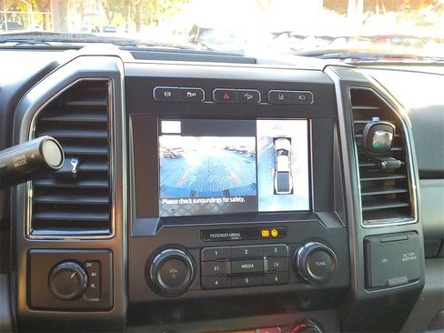 Used 2022 Ford F450 XLT w/ XLT Value Package image 27