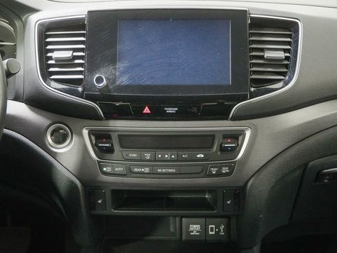 Certified 2023 Honda Ridgeline RTL image 30