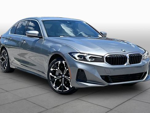 Used 2026 BMW 330i Sedan w/ Premium Package RWD image 2