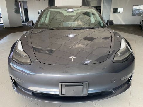 Used 2023 Tesla Model 3 Standard Range image 2