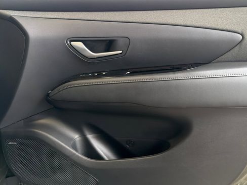 Certified 2025 Hyundai Santa Cruz Limited image 22