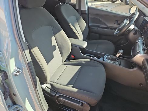 Used 2025 Hyundai Kona SEL FWD image 24