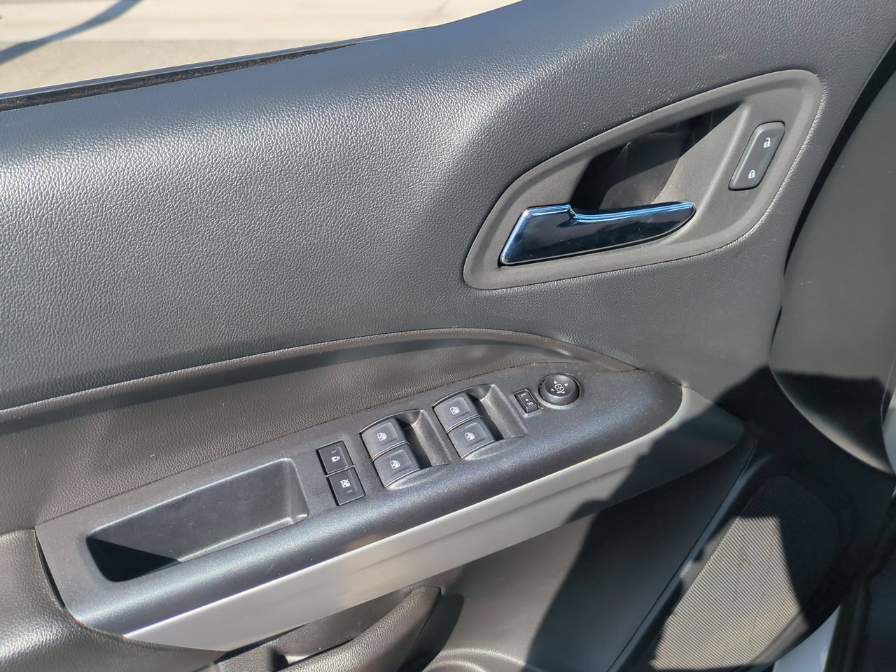 Used 2022 Chevrolet Colorado LT RWD image 21