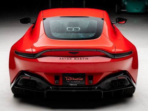 Used 2023 Aston Martin V8 Vantage Coupe RWD image 24