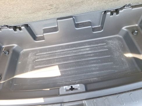 Certified 2022 Chevrolet Traverse LT image 31