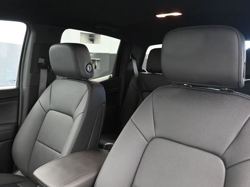 Used 2024 Chevrolet Colorado LT w/ LT Convenience Package III image 33