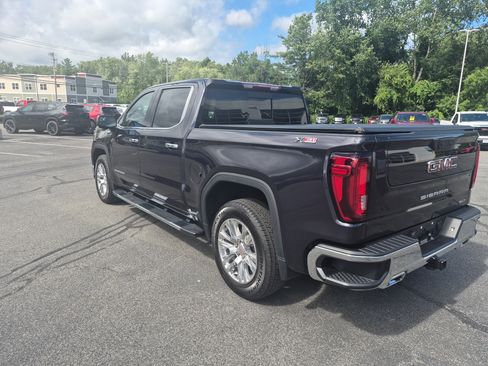 Certified 2022 GMC Sierra 1500 SLT w/ SLT Convenience Package AWD/4WD image 3