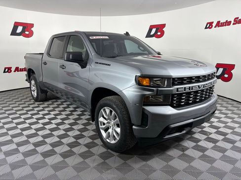 Used 2022 Chevrolet Silverado 1500 Custom w/ LPO, Dark Essentials Package AWD/4WD image 8