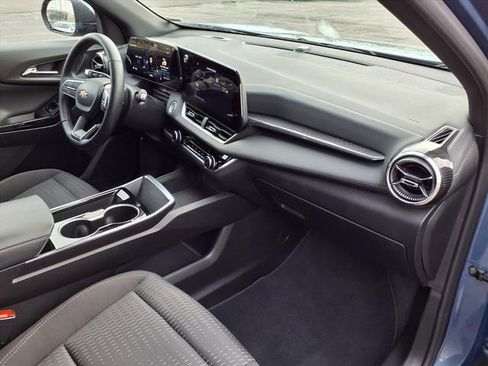 Used 2025 Chevrolet Equinox LT image 78