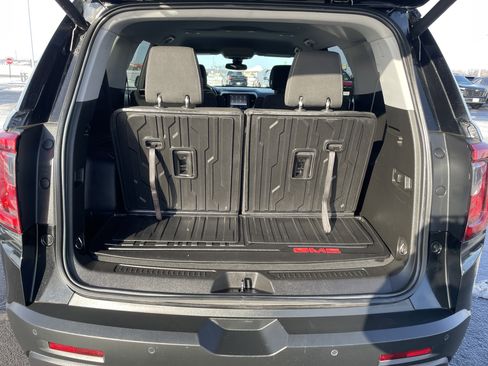 Used 2023 GMC Acadia SLE w/ Driver Convenience Package image 22