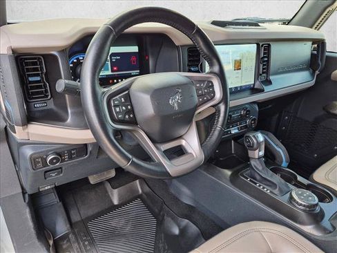 Used 2023 Ford Bronco Wildtrak AWD/4WD image 10