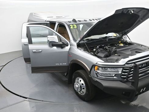 Used 2023 RAM 3500 Limited AWD/4WD image 32