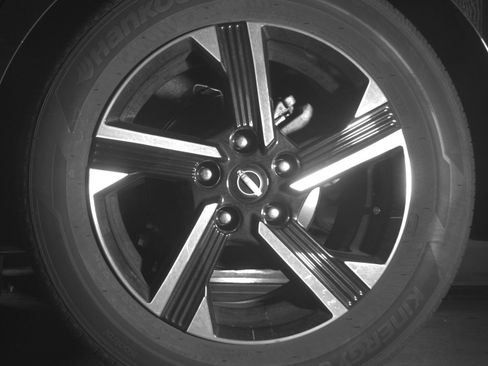Used 2025 Nissan Sentra SV FWD image 17