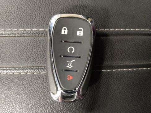 Used 2024 Chevrolet Blazer LT w/ Convenience Package FWD image 32