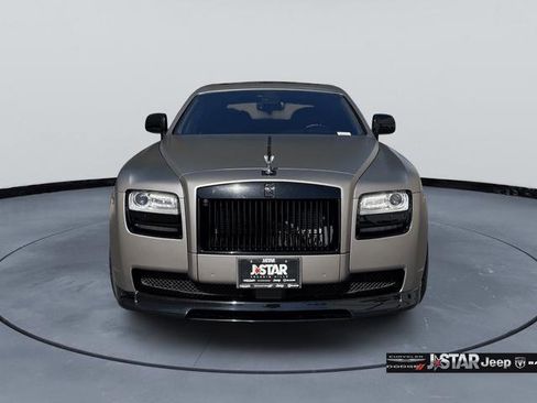 Used 2011 Rolls-Royce Ghost image 2