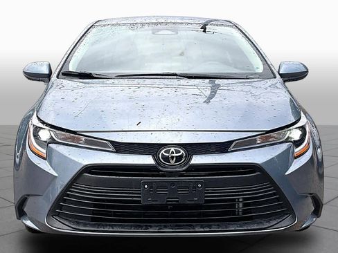 Used 2025 Toyota Corolla LE image 4