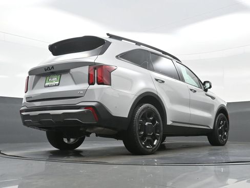 Used 2025 Kia Sorento SX AWD/4WD image 37