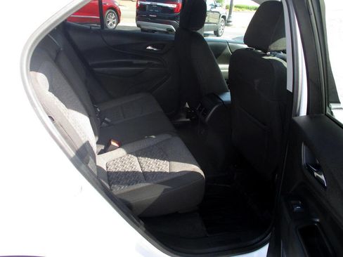 Used 2022 Chevrolet Equinox LT image 11