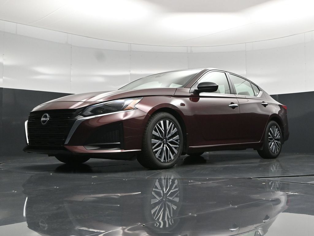 Used 2024 Nissan Altima 2.5 SV FWD image 46