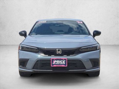 Used 2022 Honda Civic Sport image 2