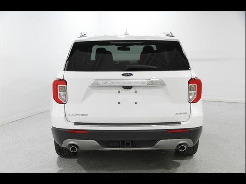 Certified 2022 Ford Explorer Limited w/ Equipment Group 301A AWD/4WD image 22