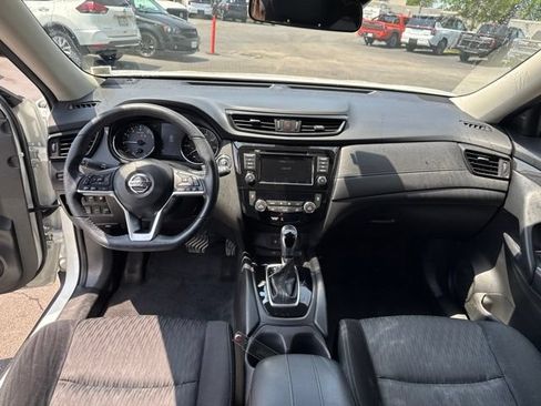 Used 2020 Nissan Rogue SV AWD/4WD image 19