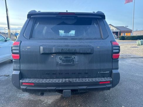 Used 2025 Toyota 4Runner TRD Off-Road Premium image 7