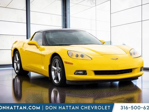Used 2012 Chevrolet Corvette Coupe w/ 2LT Preferred Equipment Group RWD image 22