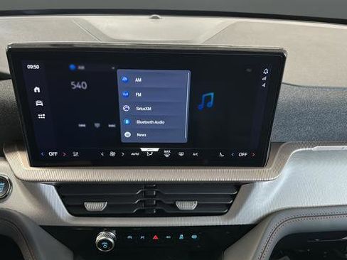New 2026 Ford Explorer Active w/ Active Comfort Package AWD/4WD image 15
