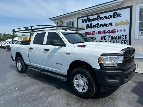 Used 2022 RAM 2500 Tradesman AWD/4WD image 2