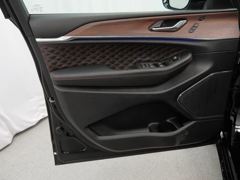 New 2025 Jeep Grand Cherokee L Summit image 29