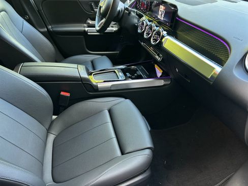 Certified 2026 Mercedes-Benz GLB 250 4MATIC image 16