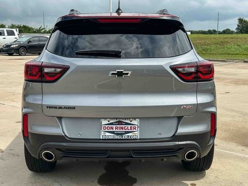 Used 2024 Chevrolet TrailBlazer RS w/ Convenience Package FWD image 4
