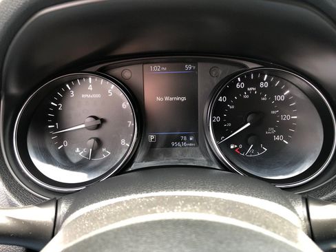 Used 2019 Nissan Rogue SV AWD/4WD image 38