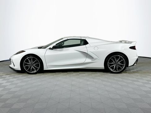 Used 2024 Chevrolet Corvette Stingray Premium Conv w/ Z51 Performance Package RWD image 30
