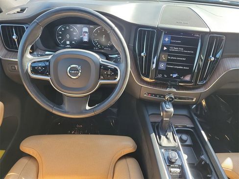Used 2021 Volvo XC60 T5 Inscription w/ Protection Package Premier image 19