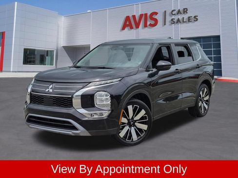 Used 2025 Mitsubishi Outlander SE AWD/4WD image 1