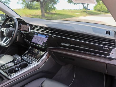 Used 2021 Audi Q8 Premium w/ Convenience Package AWD/4WD image 23