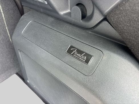 Used 2013 Volkswagen Beetle 2.5 Fender FWD image 10