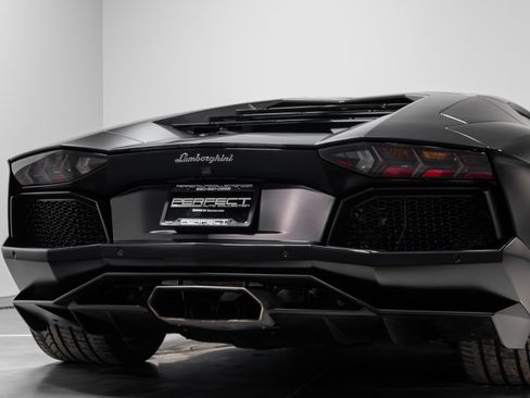 Used 2014 Lamborghini Aventador LP 700-4 image 71