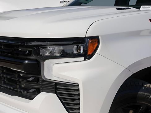 Used 2023 Chevrolet Silverado 1500 RST w/ Redline Edition image 3