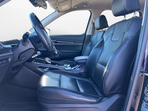 Used 2023 Kia Telluride S image 11