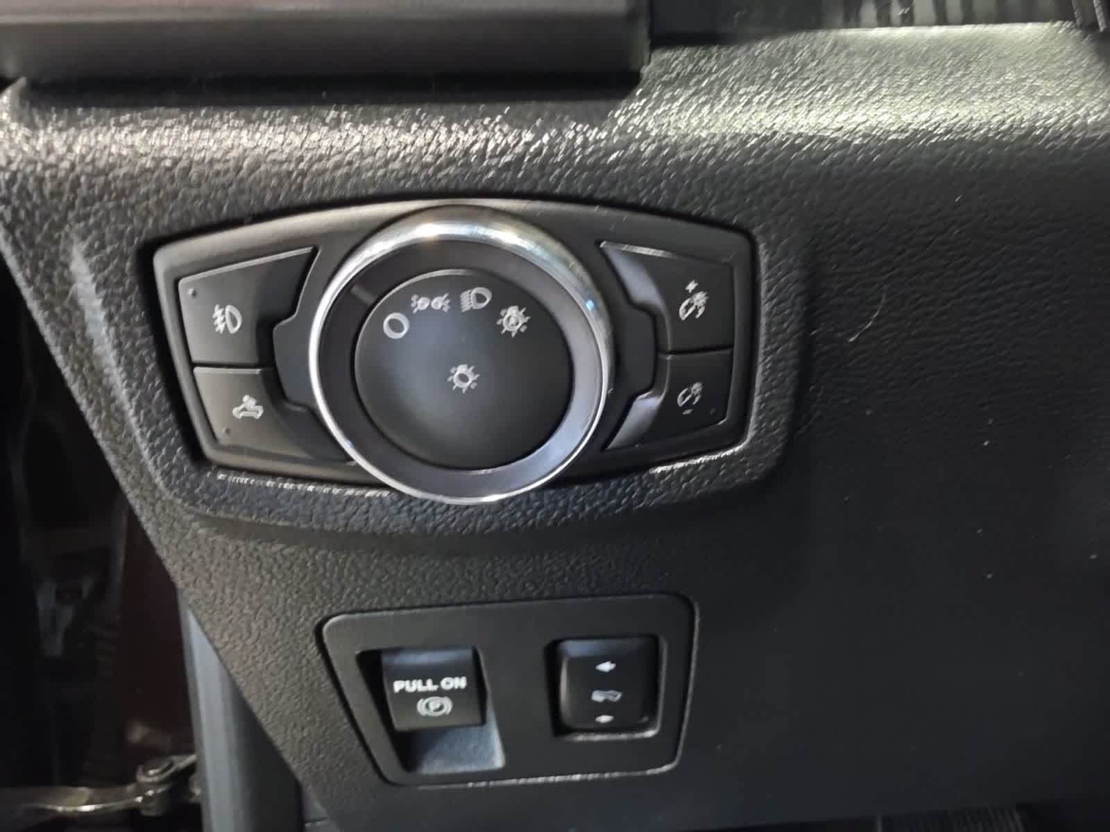 Used 2020 Ford F150 XLT w/ Equipment Group 302A Luxury AWD/4WD image 22