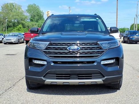 Certified 2023 Ford Explorer XLT w/ Equipment Group 202A AWD/4WD image 2