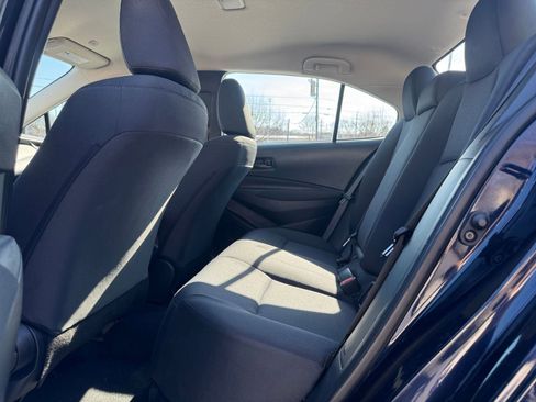 Used 2025 Toyota Corolla LE image 20
