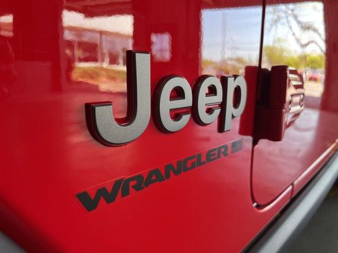 New 2026 Jeep Wrangler Unlimited Rubicon AWD/4WD image 14