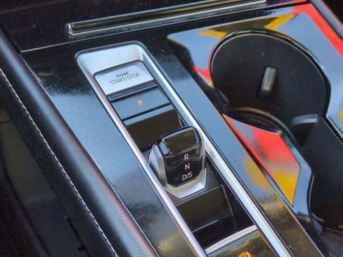 Used 2024 Volkswagen Atlas SE image 24