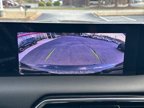 Used 2025 Nissan Armada SV image 23